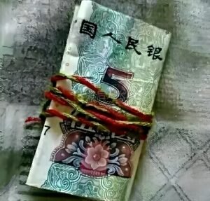 Read more about the article 赢钱又捡钱，却不知捡到的是借命钱！